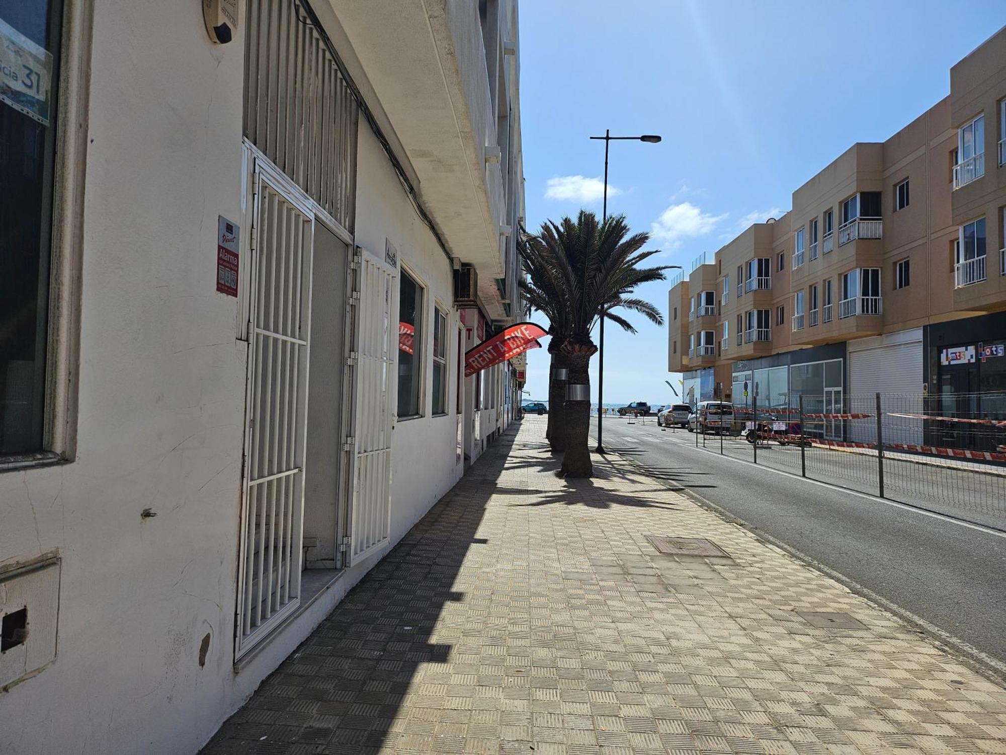Corralejo Coliving By Amazzzing Travel Hostel Exterior photo