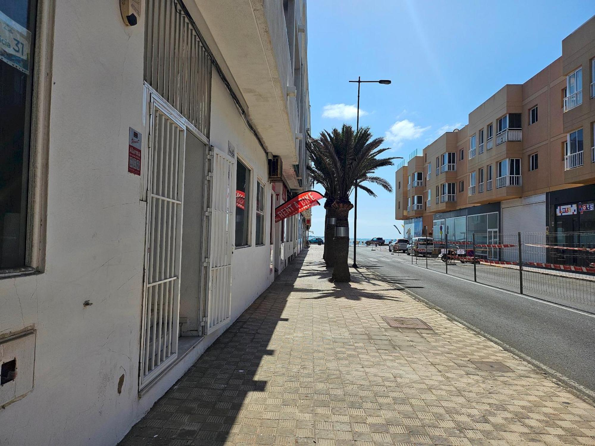 Corralejo Coliving By Amazzzing Travel Hostel Exterior photo